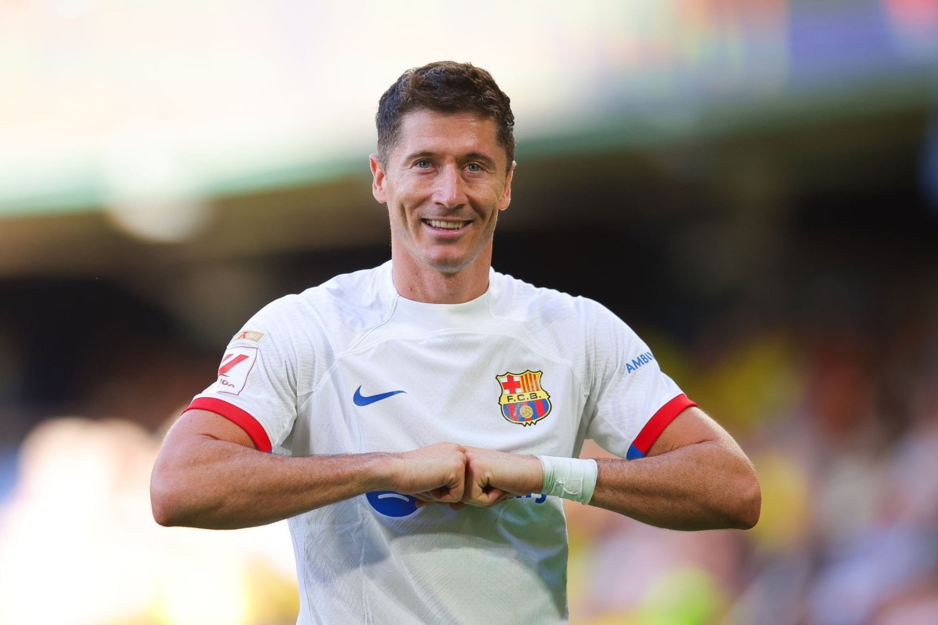 米乐m6官网入口-莱万多夫斯基在独行侠比赛中精彩发挥转会期法兰克福调整名单，赛前勒沃库森调整名单以备德甲瞬间刷屏的简单介绍