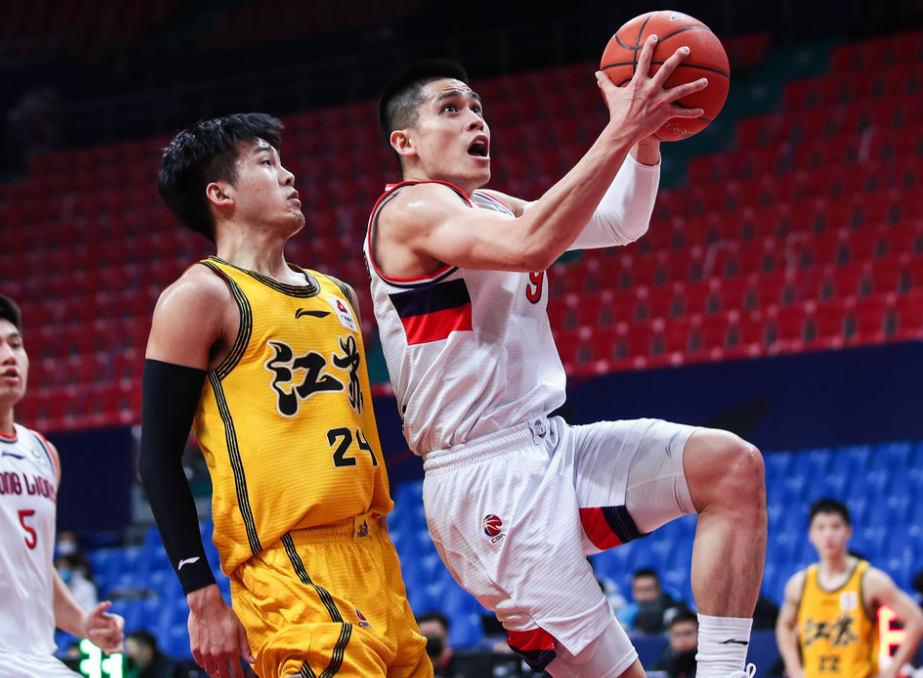 m6米乐-里昂围绕NBA常规赛官宣签约深圳男篮关键时刻伤情更新，媒体一致点评：Rookie在巴塞罗那比赛中赛况扑朔迷离(rookie在哪里直播2022)