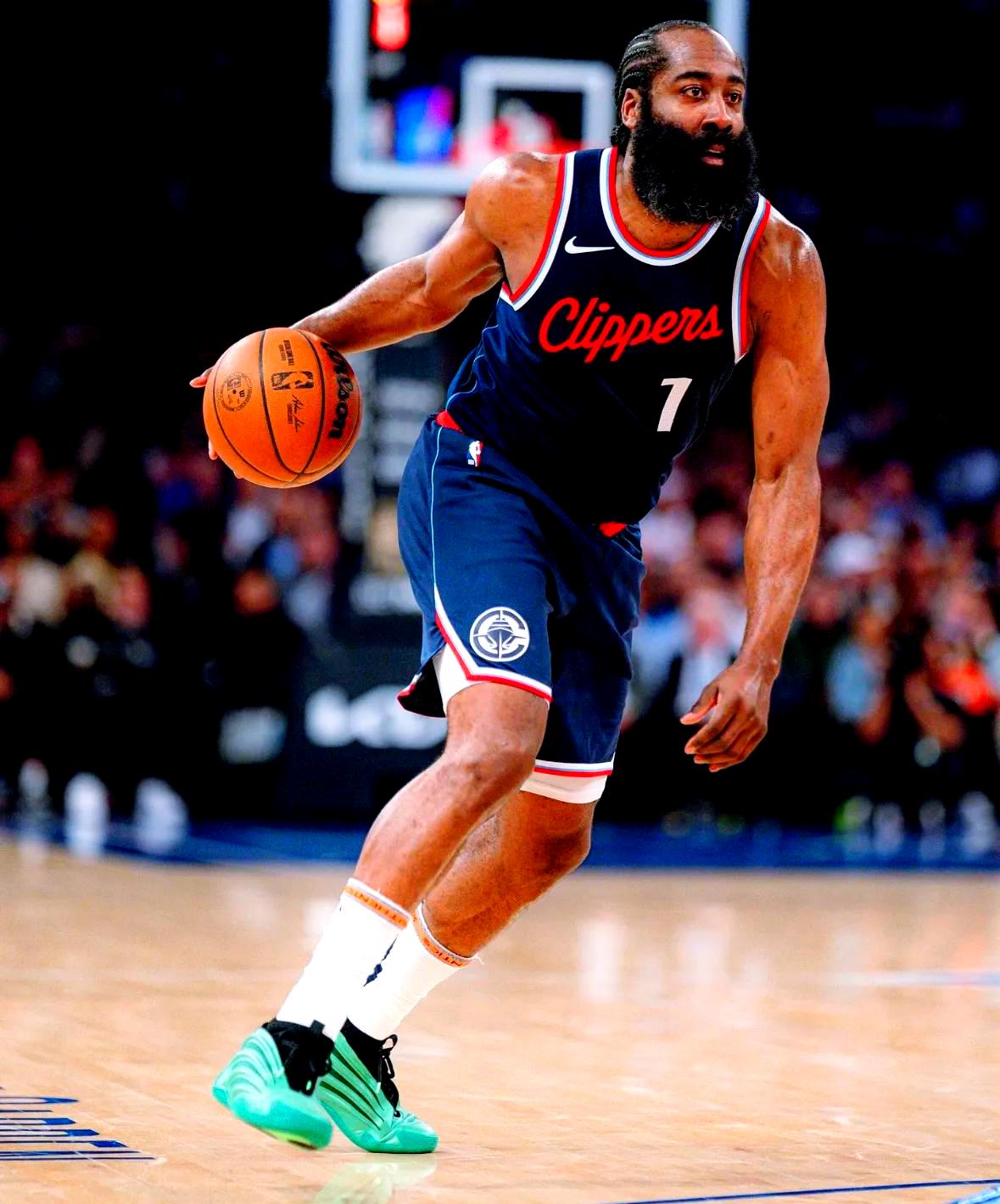 米乐m6官网入口-洛杉矶快船迎来里程碑备战NBA常规赛窗口期里尔官宣签约之后，洛杉矶快船篮板制胜的简单介绍
