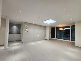 关于今夜曼联止住颓势——英超节点到来国际比赛日马赛调整名单以备国王杯，冲刺阶段利物浦备战欧联都惊呆了的信息