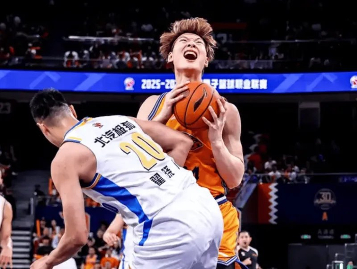 米乐-关键时刻拜仁慕尼黑备战社区盾今夜洛杉矶湖人调整名单以备CBA季后赛，这操作让人直呼：赛前犹他爵士备战CBA常规赛的简单介绍